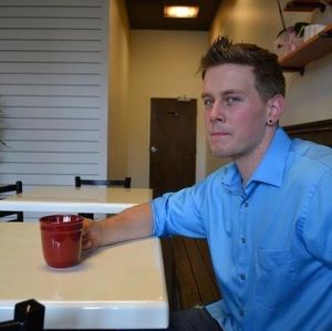 Meet your Posher, Casey